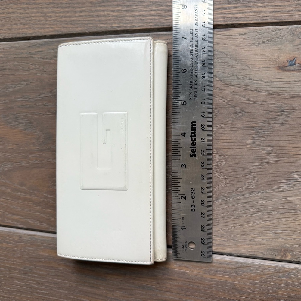 Gucci White Leather Wallet - Picture 8 of 9